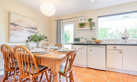 3 Bed in Trelights 8