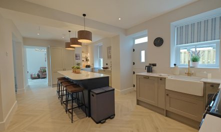 4 Bed in Bryncrug