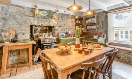3 Bed in St. Ives 2