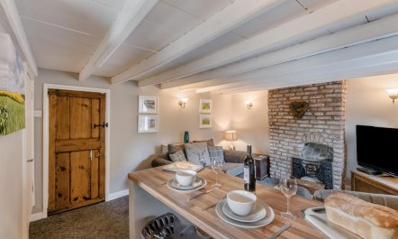 1 Bed in Middleton On The Wolds 2