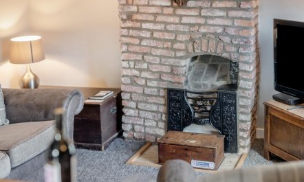 1 Bed in Middleton On The Wolds 6