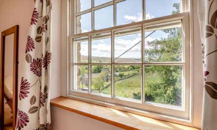 4 Bed in Horsehouse 7