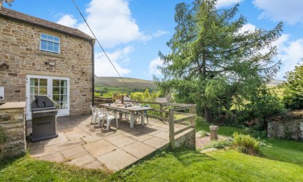 4 Bed in Horsehouse 1
