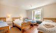 4 Bed in Horsehouse 9