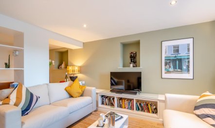 3 Bed in Tenby 2