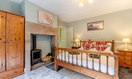 4 Bed in Matlock Bath 9