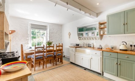 4 Bed in Matlock Bath 6