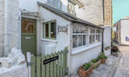 2 Bed in St. Ives 2