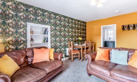 2 Bed in Staffield 3