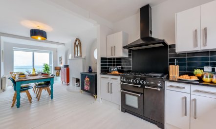 4 Bed in Saltdean 6