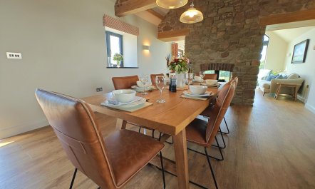 3 Bed in Slebech 9