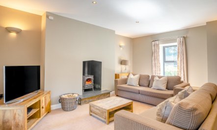 5 Bed in Catsash 7