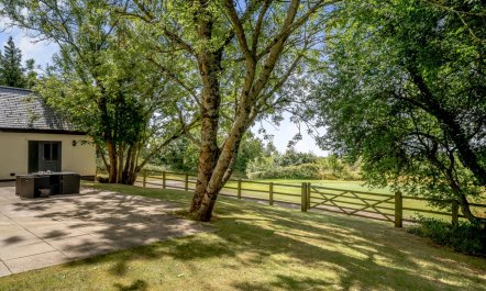 5 Bed in Catsash 3