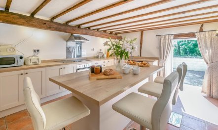 3 Bed in Roborough 2