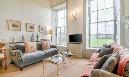 2 Bed in Bath 5