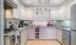 2 Bed in Bath 8