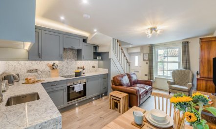 1 Bed in Whitby 2