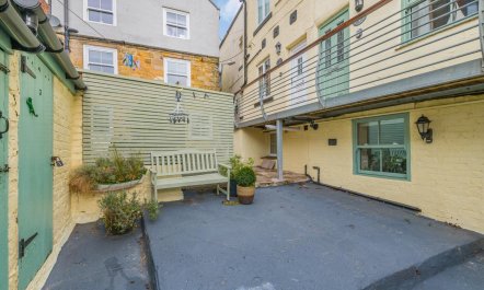1 Bed in Whitby 6