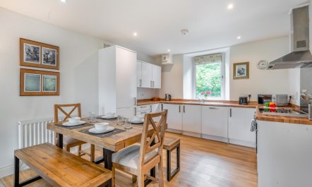 2 Bed in Crooklands 2