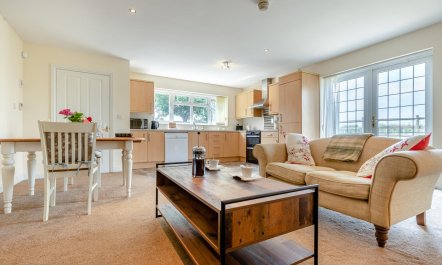 1 Bed in Flore 7