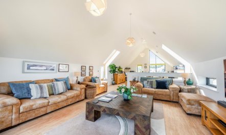 4 Bed in Northam 5