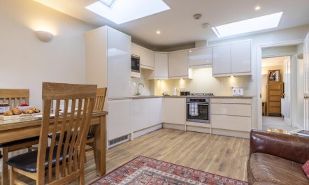 2 Bed in Bath 1