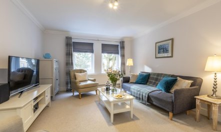 2 Bed in Bath