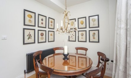 3 Bed in Bath 3