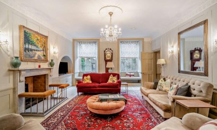 3 Bed in Bath