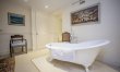 3 Bed in Bath 8