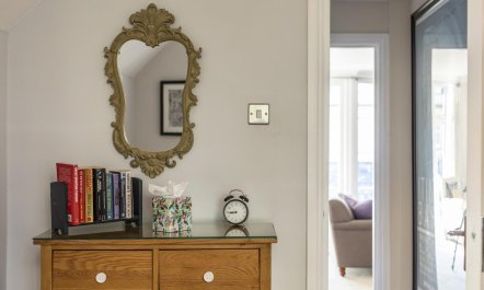 3 Bed in Bath 6