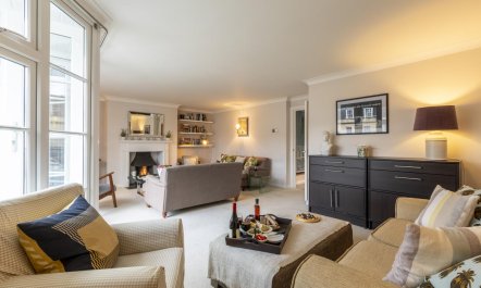3 Bed in Bath 2
