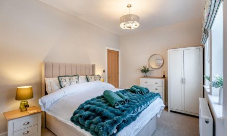 2 Bed in Whitby 3
