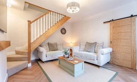 2 Bed in Whitby 1