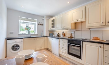 3 Bed in Cawton 7