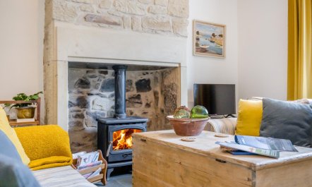 2 Bed in Amble 6