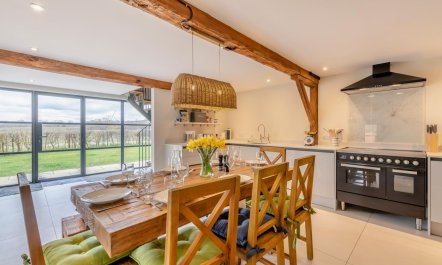 3 Bed in Peasmarsh 2