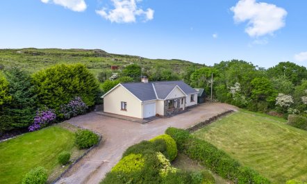 3 Bed in Releagh 1