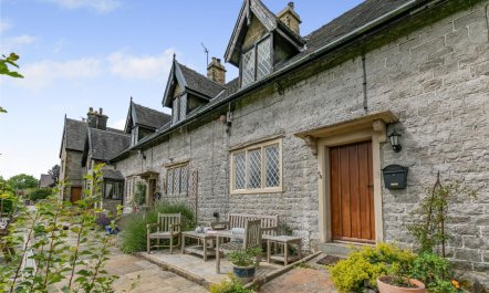 3 Bed in Cressbrook 2