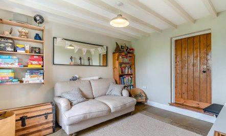 4 Bed in Molleston 3