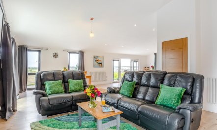 2 Bed in Somerton 3
