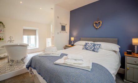 3 Bed in Tywyn 3