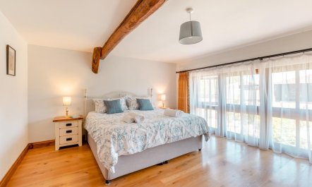 2 Bed in Hawley Bottom 8