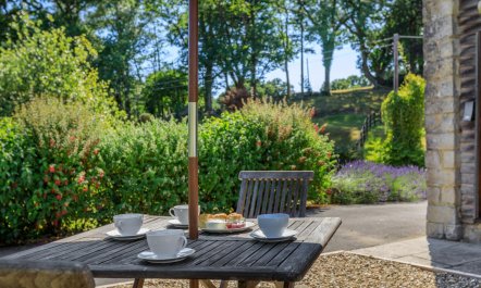 2 Bed in Hawley Bottom 2