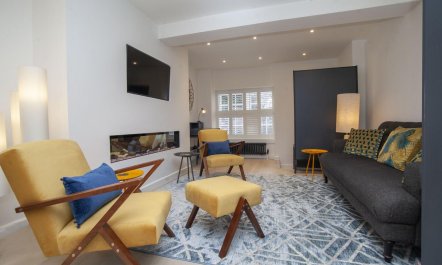 2 Bed in Bath