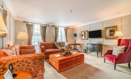 3 Bed in Bath 5