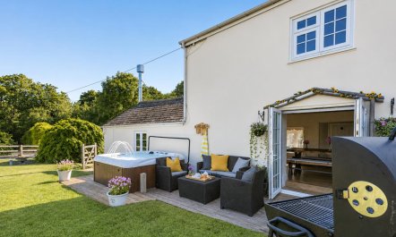 3 Bed in Fairy Cross 1