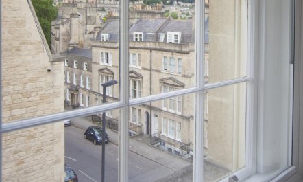 2 Bed in Bath 2