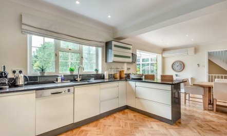 4 Bed in Bray 8
