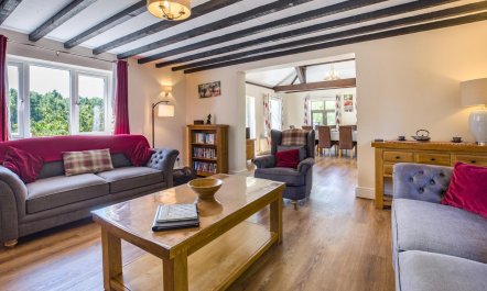 5 Bed in Clows Top 5
